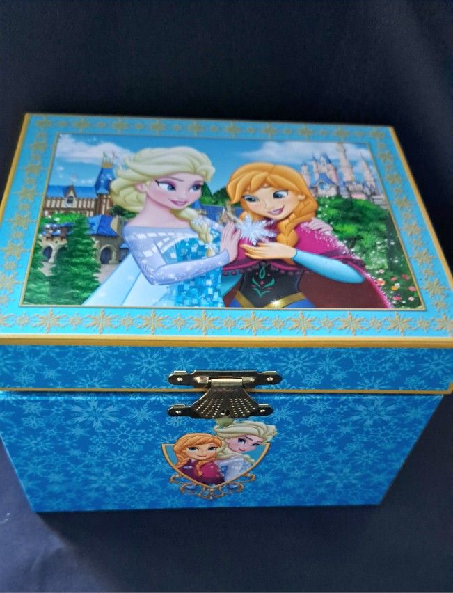 Disney's Frozen Music Jewelry Box