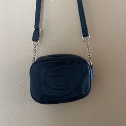 Black purse