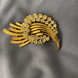 Vintage Crown Trifari Gold-Tone & Rhinestone Brooch / Pin (a few rhinestones missing, see photo)