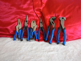 Kobalt hand pliers featuring blue and black dual-material grips