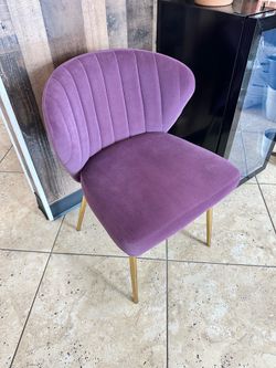 Side velvet chair