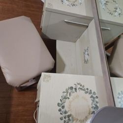 Peinador De Madera Con Cajones