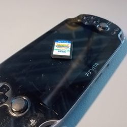 PlayStation Vita With Game Card (Sonic)