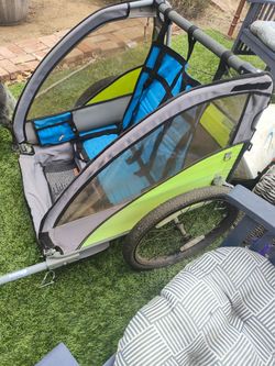 Bike trailer for kids