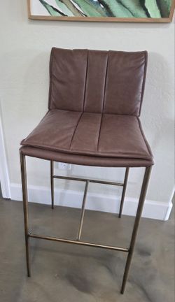 Set of 3 Maven Lane Gerard Bar Stools