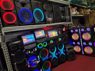 Variedad DE Bocinas Potente Con Bluetooth.  Ven Escuchalos.  Desde $49. Potente