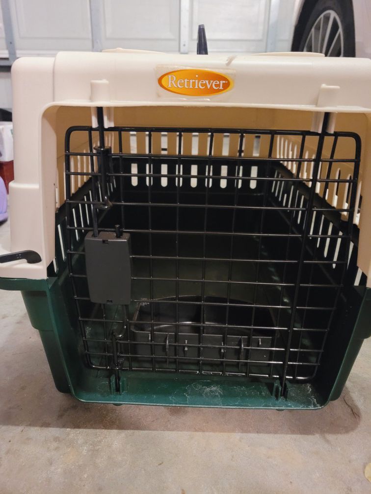 Dog crate carrier (For Smaller size Pet)