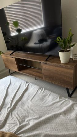 Mesa Del tv