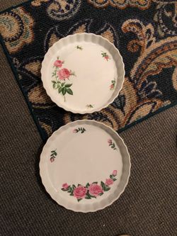 Vintage lot of 2 Christineholm pie quiche ceramic pans plates roses