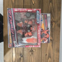 Gundam Figurine 
