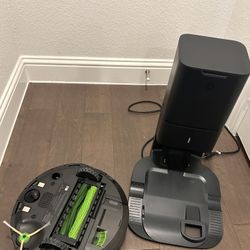 iRobot Roomba Authentic Replacement Parts - Clean Base Automatic Dirt Disposal, Compatible with Roomba i Series Robot Vacuums Only