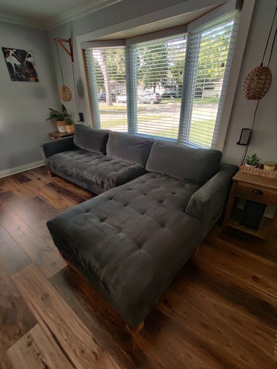 L Sectional Couch.