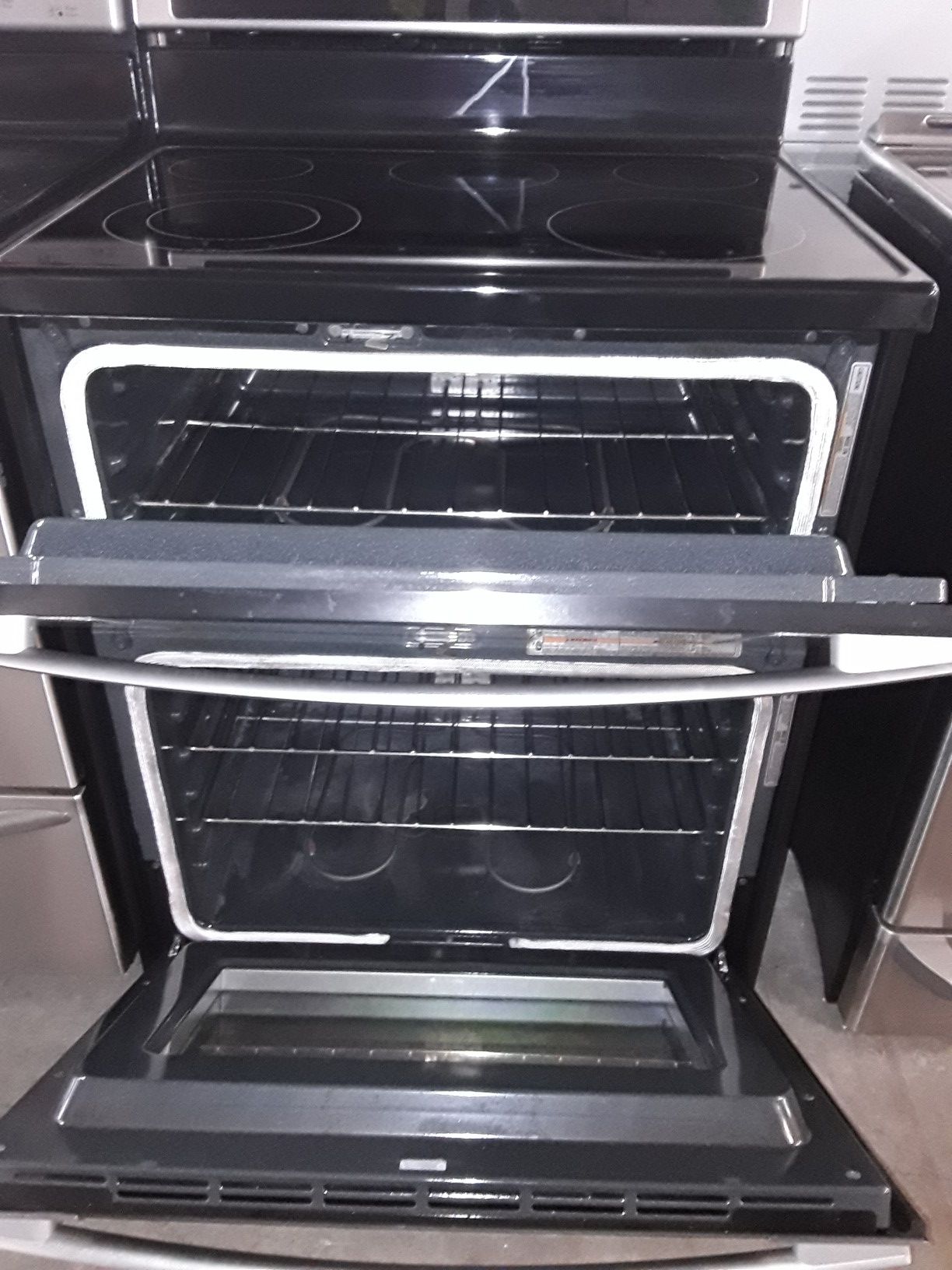 Whirlpool double oven stove for Sale in Ocoee, FL OfferUp