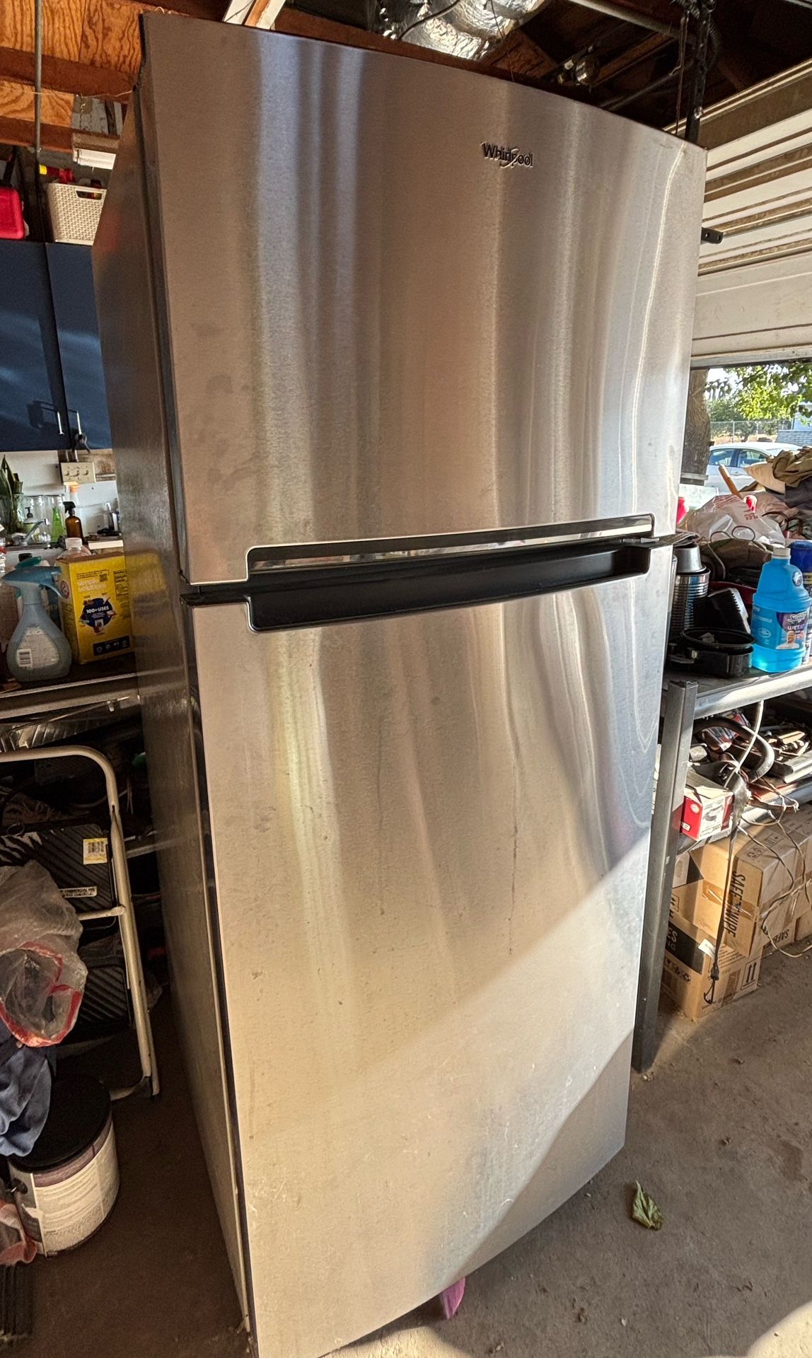 Free Whirlpool Fridge - Needs Fixing