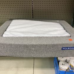 Small Molecule Dog Bed
