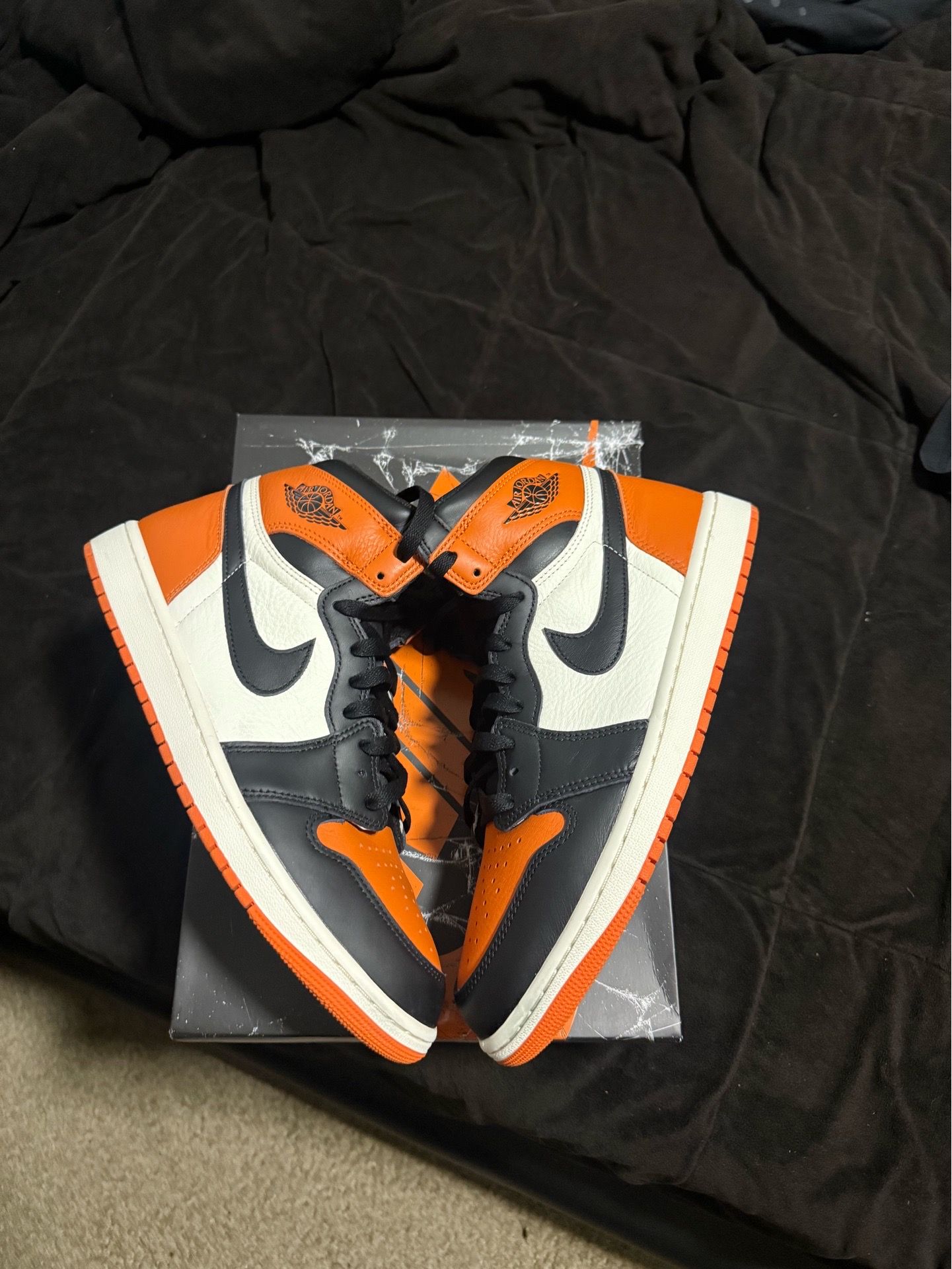 Jordan retro 1 shattered backboard size 11.5