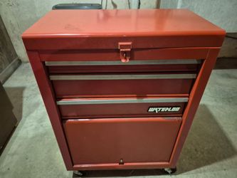 Toolbox and excellent shape, comes with many tools, Milwaukee drill and various hammers, toolbox has whees  in great shape