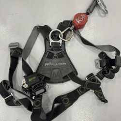 Miller Revolution Harness With Yo-yo 