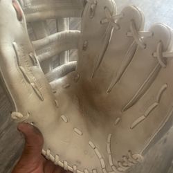Eastton Ghost Softball Glove