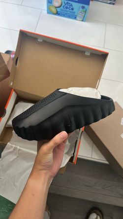 Nike mind 001 slides black size 10