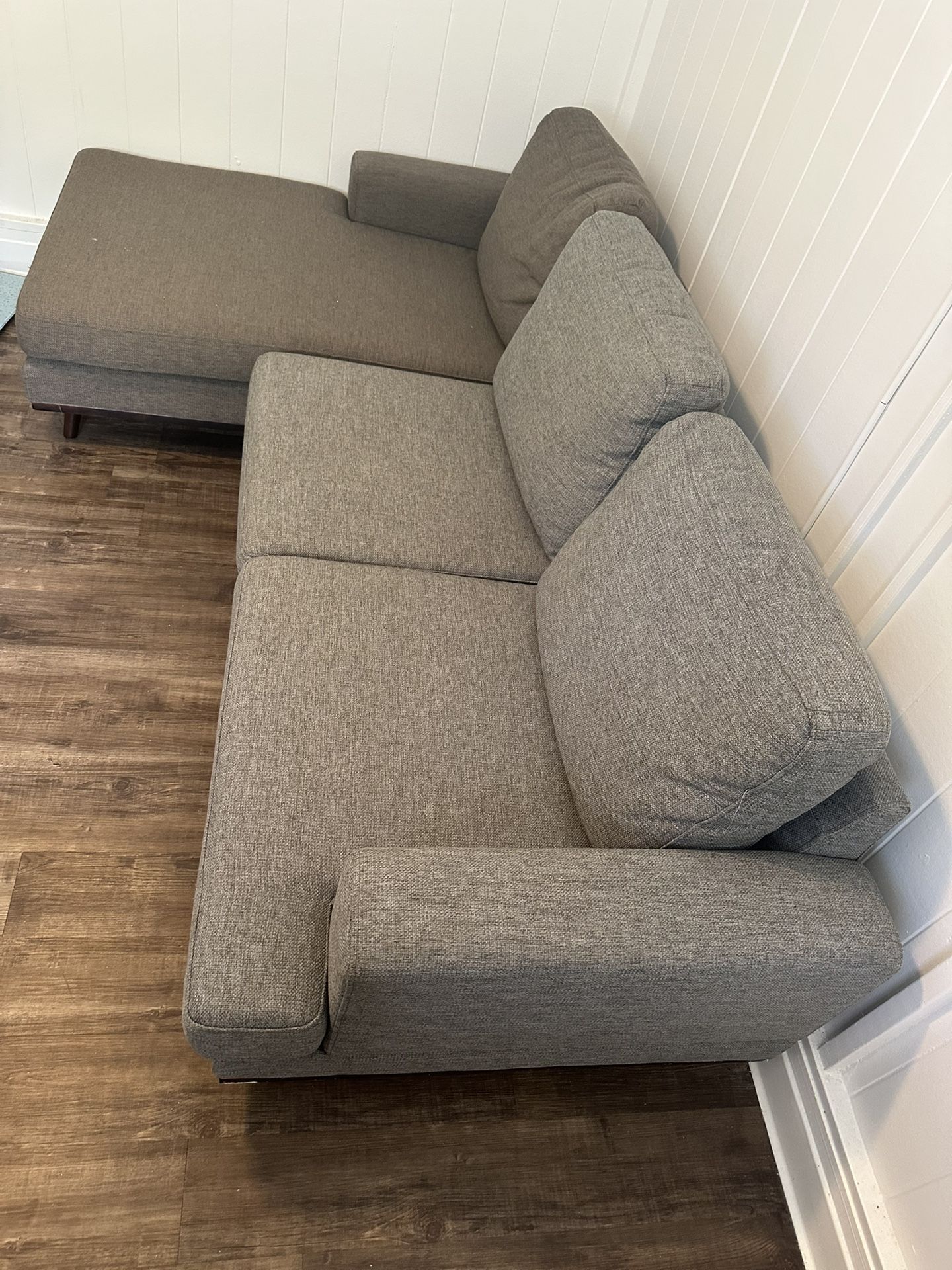 Small L Shaped sectional Couch For Living Area
