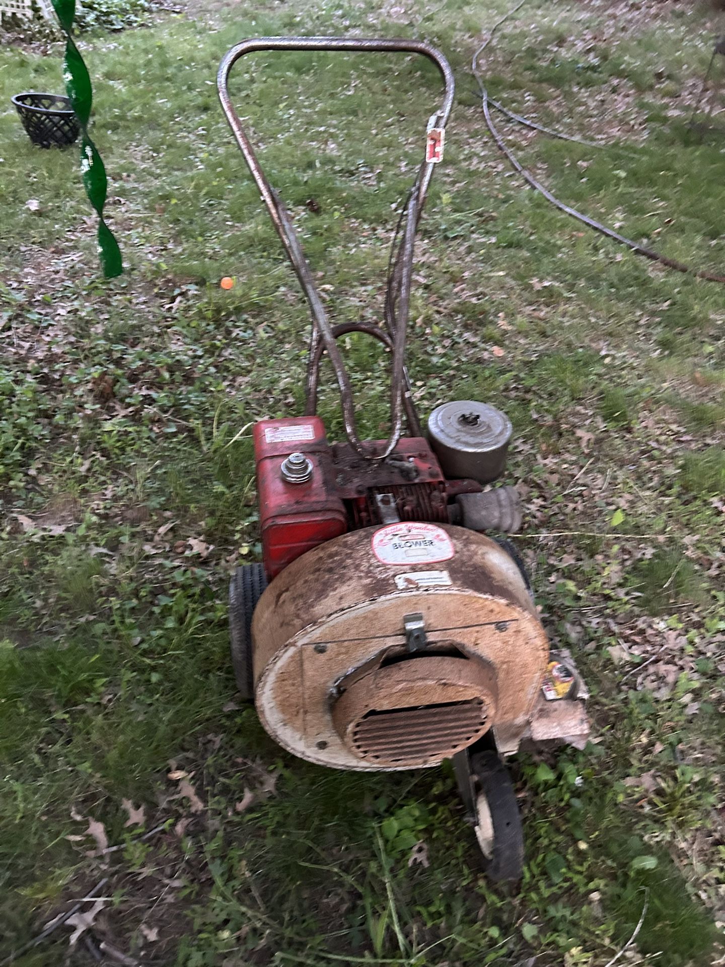 Little Wonder 8 Horsepower Leaf Blower - Briggs & Stratton