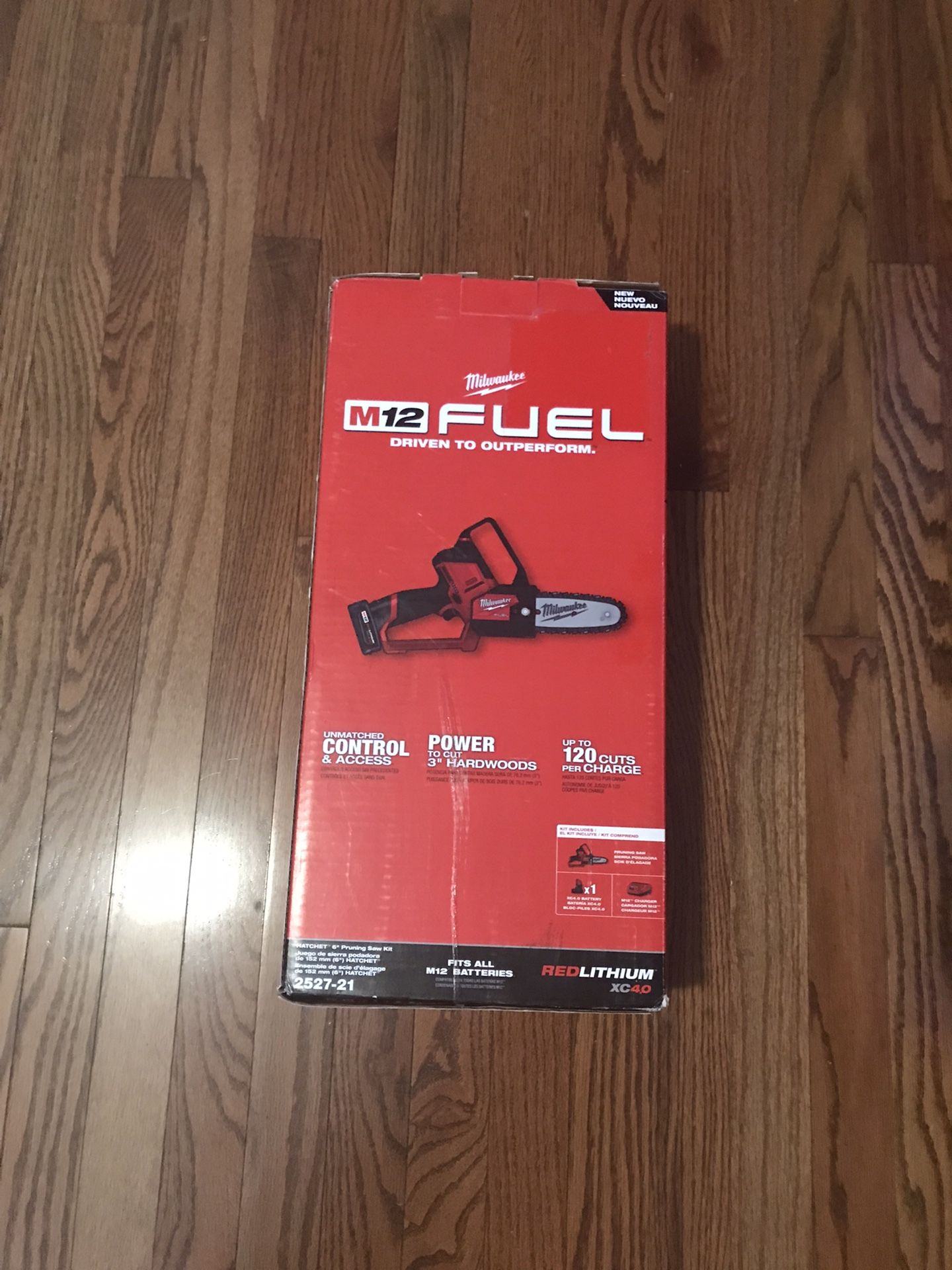 Milwaukee Fuel M12 6” Hatchet Pruning Chainsaw Kit Battery  Charger Included $160