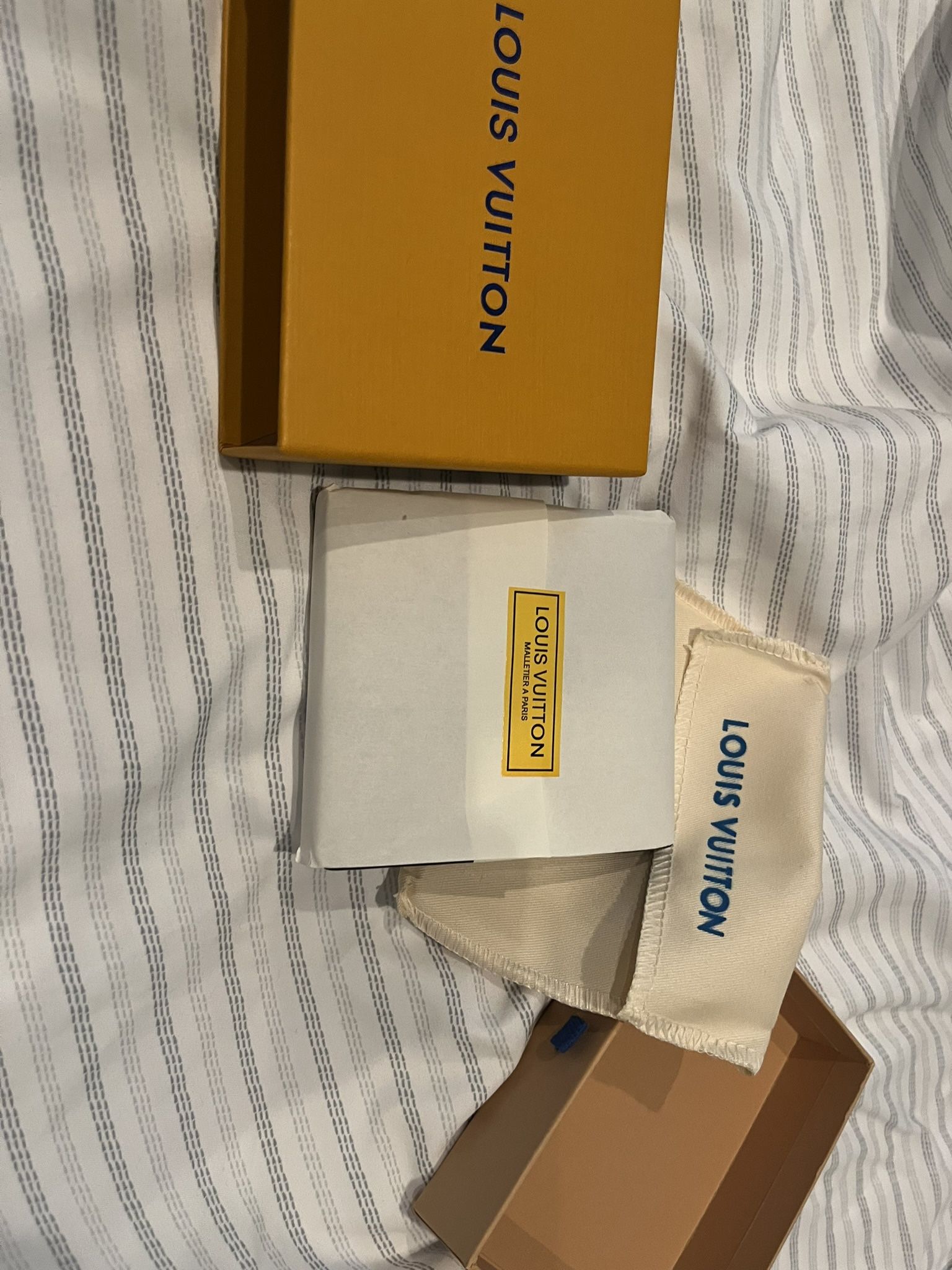 LV Men’s Wallet Brand New