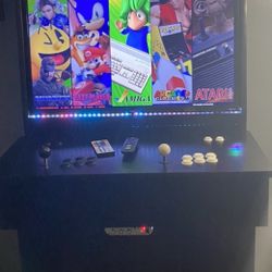Arcade With 17,800 Games, Roku, Netflix And Karaoke 