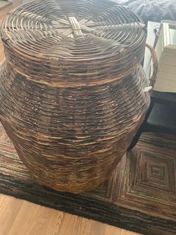 Wicker Basket/ laundry basket