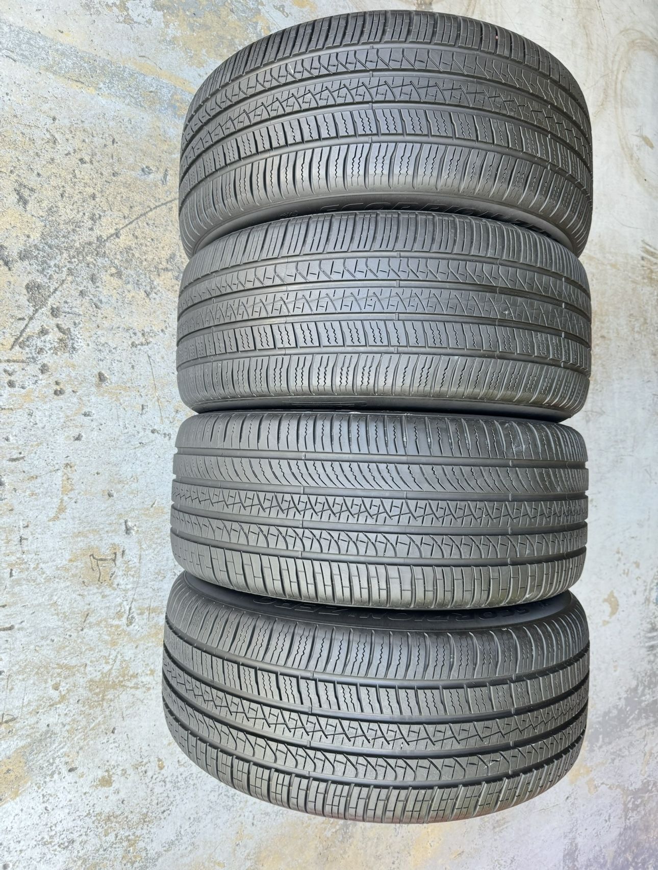 Set Of Four 275/45/21 Pirelli Scorpion Zero Tires With 80% Left Like New Set 8.0/32 Mint 