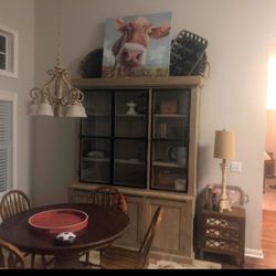 China Cabinet-Hutch