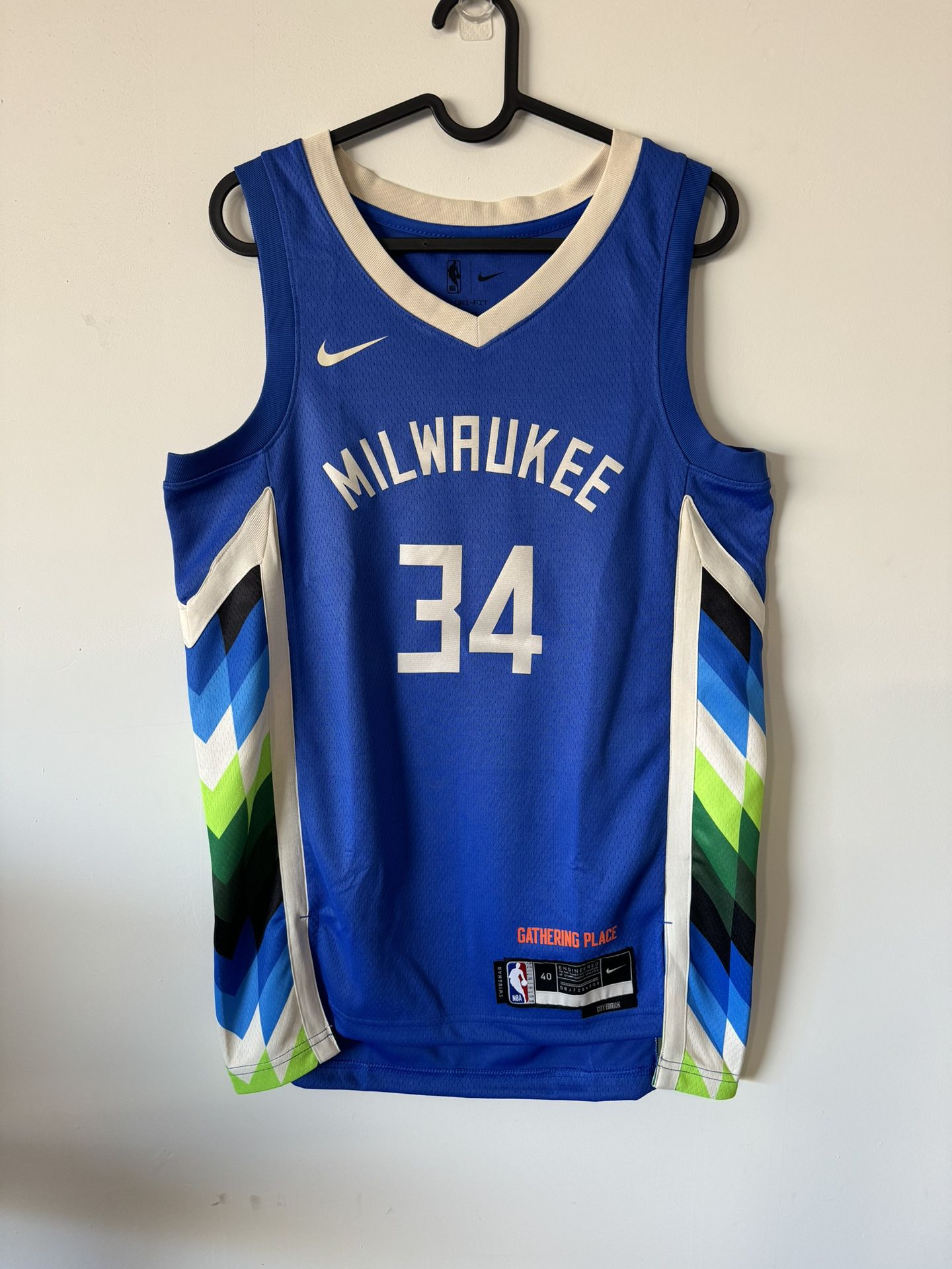 Milwaukee Bucks Giannis Antetokounmpo Men’s Basketball Jersey Size S