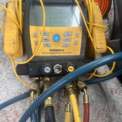 Fieldpiece Refrigerant Manifold And Micron Guage