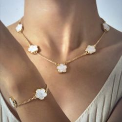 Necklace & Bracelet Set