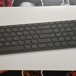 Microsoft Wireless Bluetooth Keyboard & Mouse Set in Black NEW IN BOX 