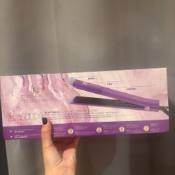 Royale Genius 1.25" Ceramic Flat Iron