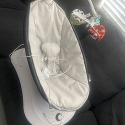 4 Moms Baby Swing