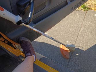 STIHL FSA 57 battery powered weededer