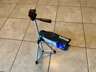 Reduced: NEW Ultimaxx 50" Tripod UM_TR50 Lightweight Portable Aluminum w/ Carrying Case