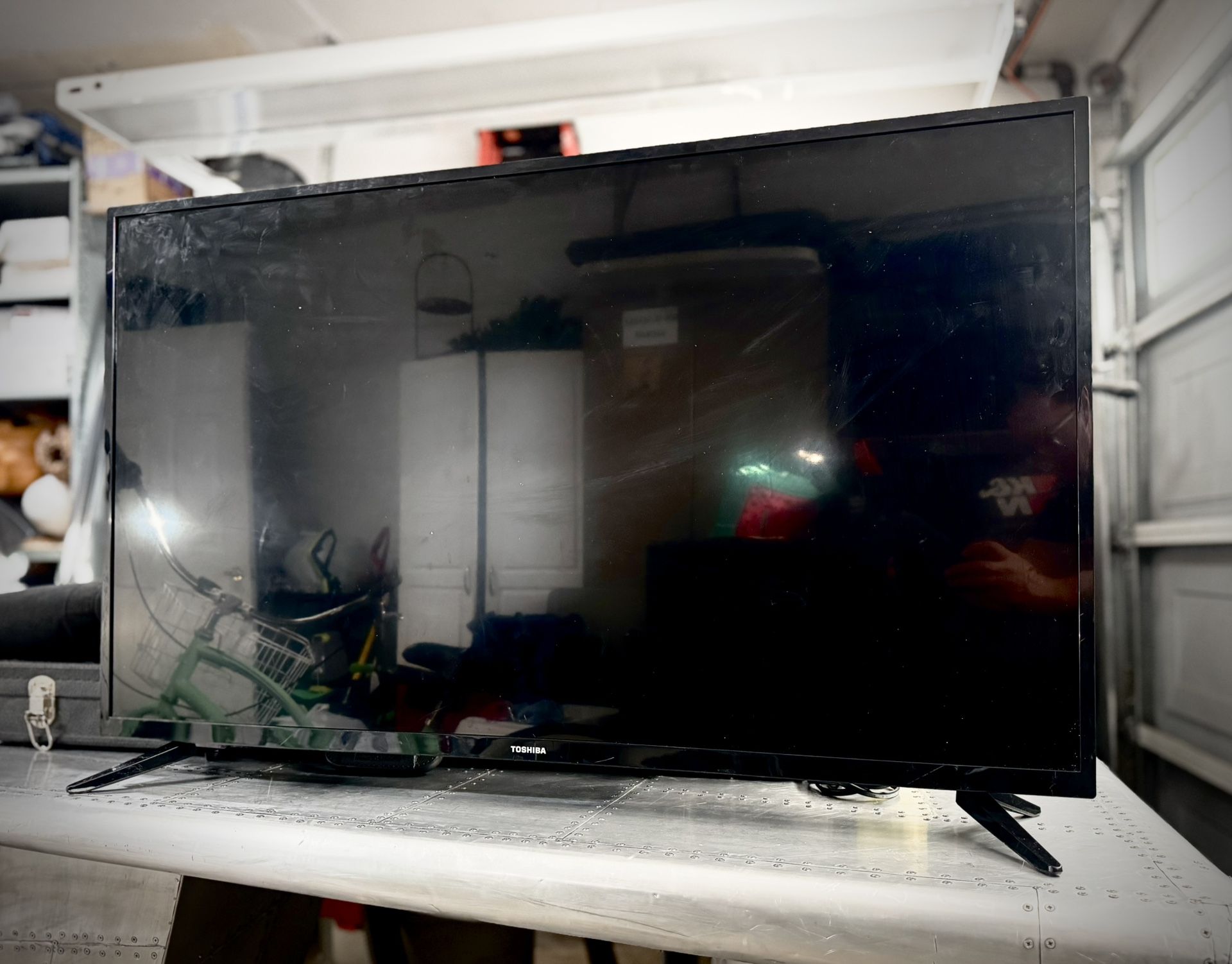 Toshiba - 43" Class LED Full HD Smart FireTV
