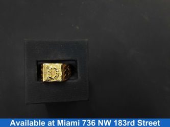 Men's Ring - Yellow Gold 10k (.417) 4.6 grams Size 8.5