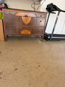 Bedroom set