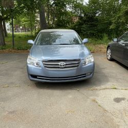 Toyota Avalon 2006