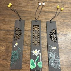 New See Of 3 Faux Wood Bookmarks