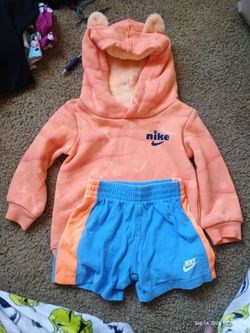 Bear Nike toddler sweater + shorts