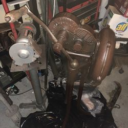 Champion 400 Han Crank Blower