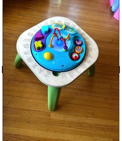 Kids Leapfrog ABC Music 🎶 Table