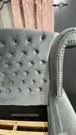 Queen Bed