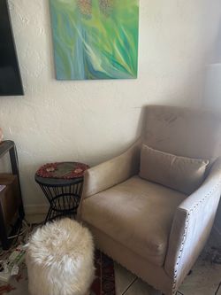 Free chair and ottoman